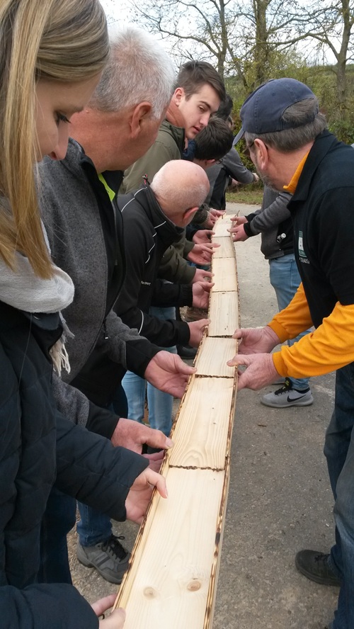 Historisches Teambuilding im Wald